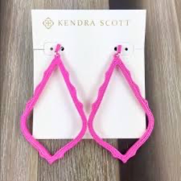 ISO Kendra Scott Sophee Matte Red and Pink to complete my collection! - Picture 3 of 3